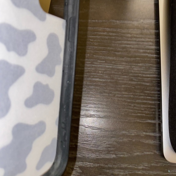 Wildflower IPhone 11 moo moo case - Picture 3 of 4